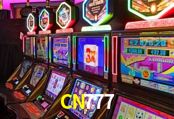 Una escena digital vívida inspirada en casino con CN777 mostrado prominentemente, luces brillantes, fichas, cartas y acentos dorados.